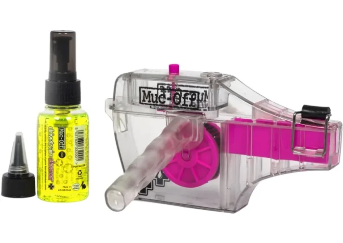 muc-off-cleaner-x-3-chain-2-99848-f-sk7-w780-h554_1.webp